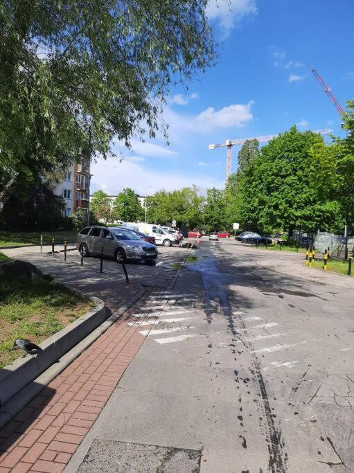 Urocze Mieszkanko 1,25 Km Do Morza Baltyckiego Apartment Gdansk Luaran gambar